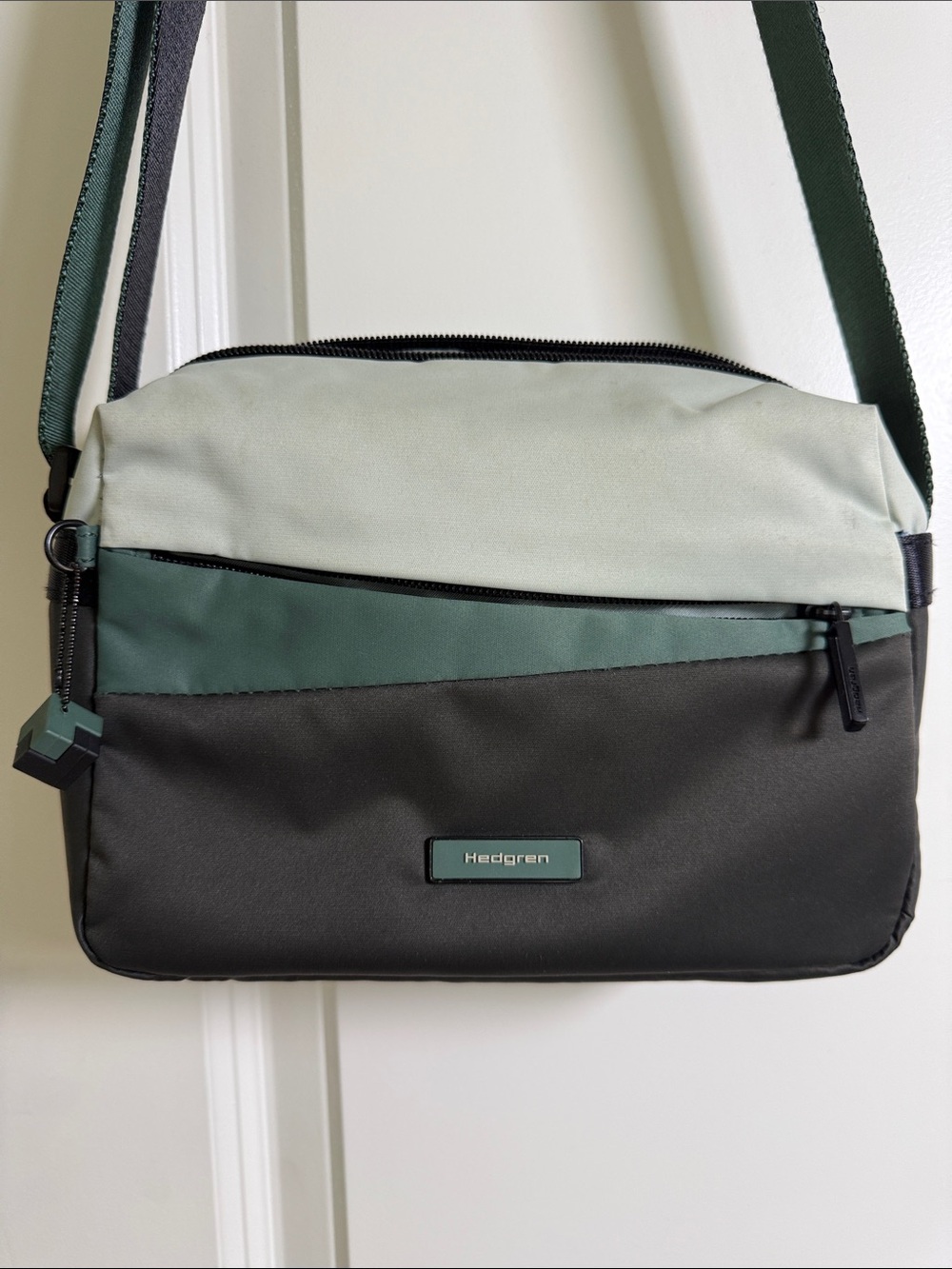 Hedgren Colorblock Crossbody Bag in Black and Green